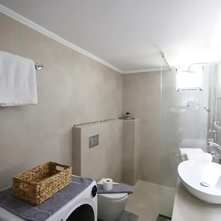 Lefkada Deluxe Apartment