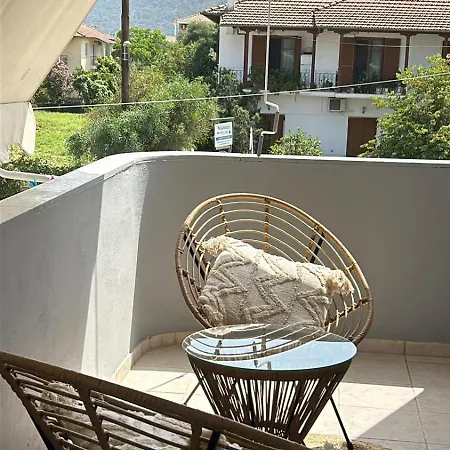 Premium Private Parking - Luxury Living Lefkada * Νυδρί